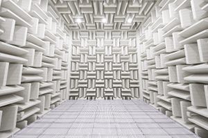 Phòng hấp thụ (Anechoic Chamber)